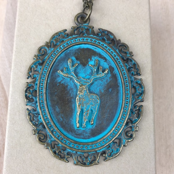 Reindeer pendant necklace from Toronto local artist, 30”, come with a box - Picture 4 of 9